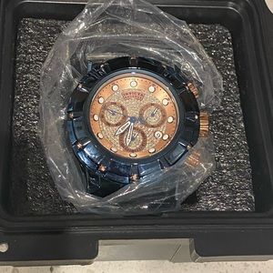Invicta mens diamond watch